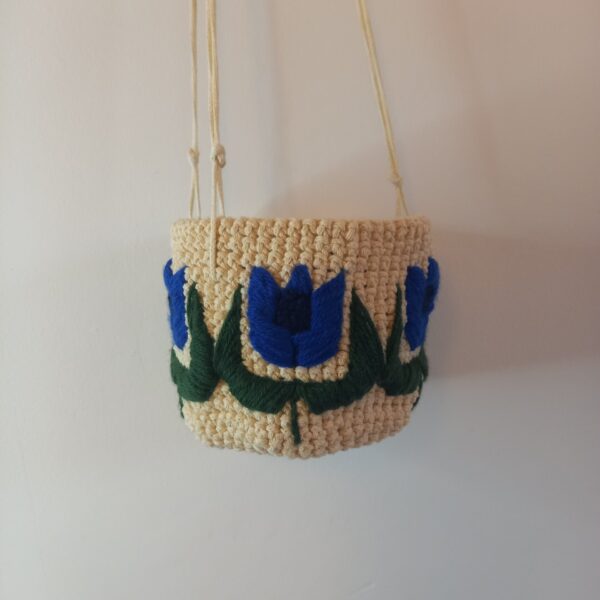 cache pot crochet brodé tulipe 5 fleurs bleu et vert