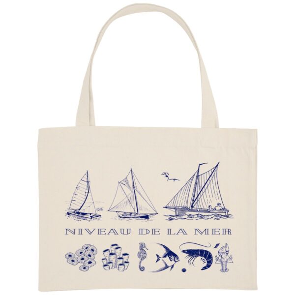 Sac de plage. Niveau de la mer. Voiliers. Marine